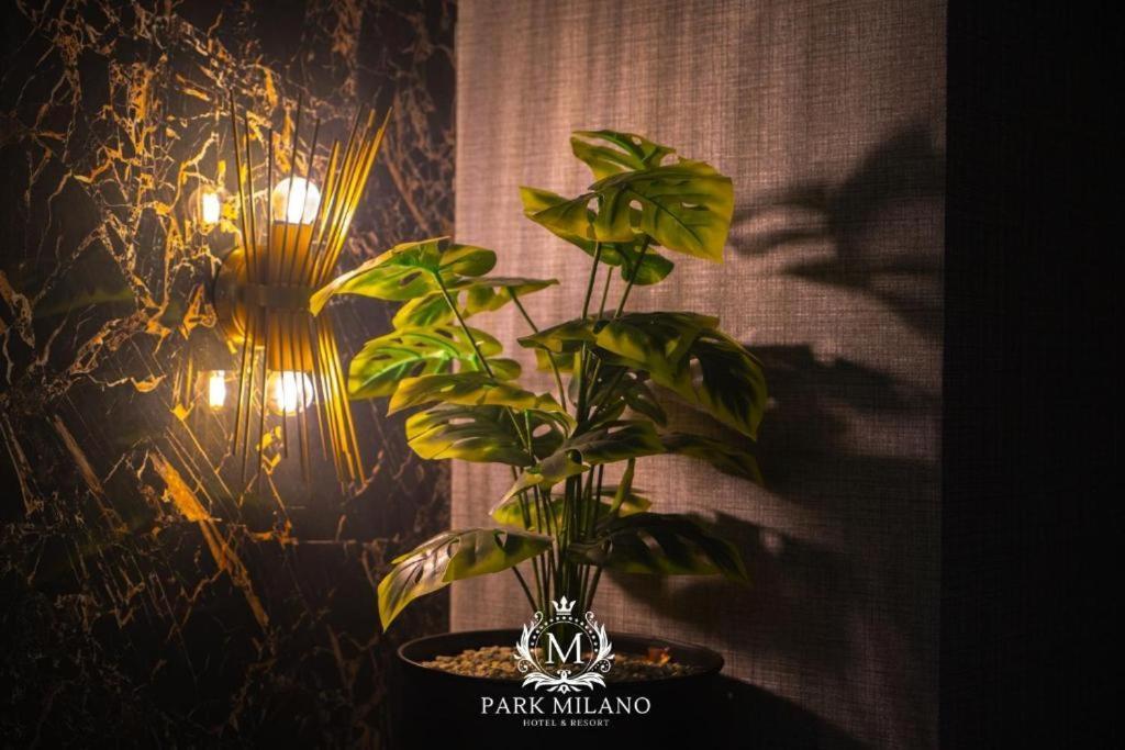 Park Milano Hotel Ізмір Екстер'єр фото